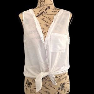 😍3for$25😍Old navy white shirt